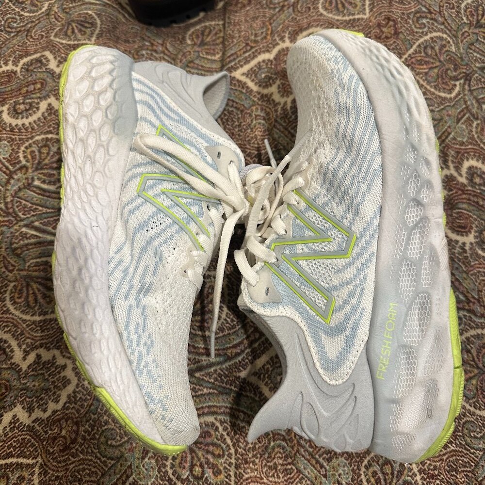 New Balance Fresh Foam White size 7